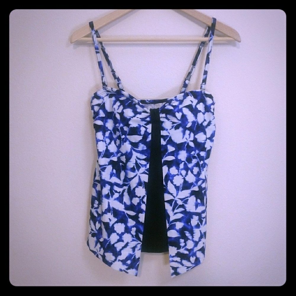 Croft & Barrow tankini top size 6